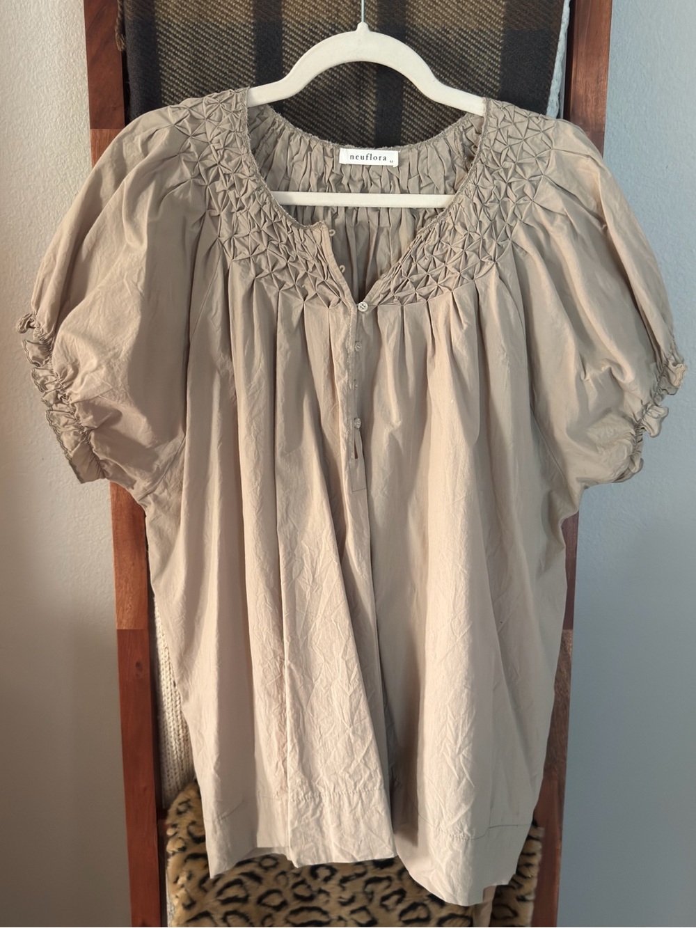 Neuflora "Francesca Blouse" in Taupe